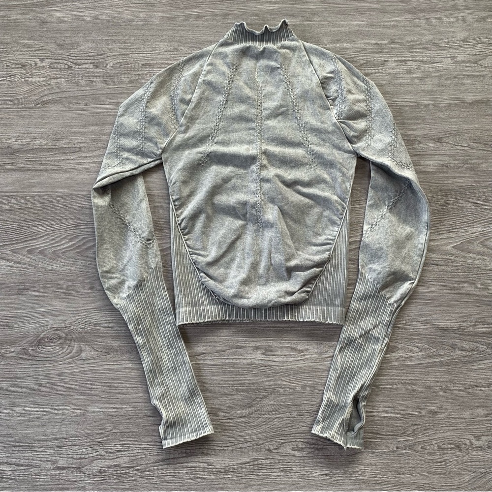 NEW FP Movement Good Karma Hi-Neck Layer Top in Ice Grey Size XS/S - Picture 7 of 16